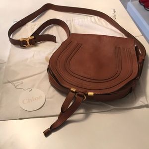 Chloe / Marcie Med Round Crossbody Bag / Tan